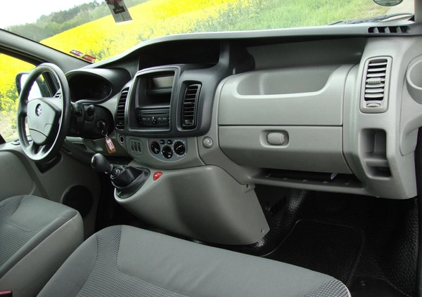 Opel Vivaro cena 41500 przebieg: 268500, rok produkcji 2011 z Prudnik małe 407